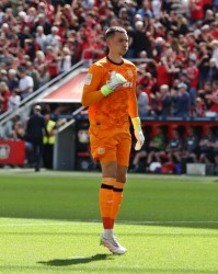 开云官方网站-科瓦尔：我在滕哈赫执教勒沃库森前就决定离队，离开前都没见过他