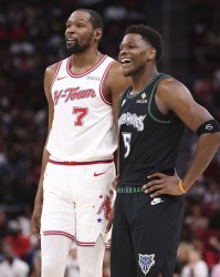 开云官方网站-乔·约翰逊：现在华子> KD 后者到这年纪重心只放在得分上