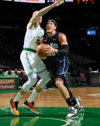 开云官方网站-争夺戈登绿军暂时领跑 魔术锋线并非安吉唯一选择