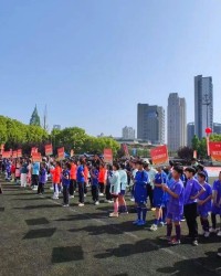 开云登录入口地址-谢晖亲临助威！徐汇青少年足球小将，逐梦正当时