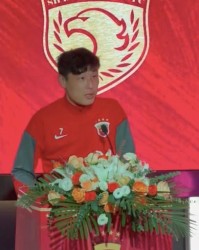 开云官方网站-武磊：新老交替要做好精神传承；希望今年在胸前再添一颗星