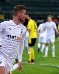 开云电子-【德甲】哈兰德埃尔韦迪各2球 门兴4比2送多特2连败